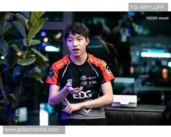 和平精英战局分析:EDG如何在逆境中实现华丽反击 和平精英战局分析:EDG如何在逆境中实现华丽反击